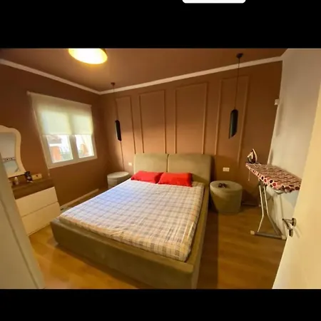 Elis Apartmán Tirana